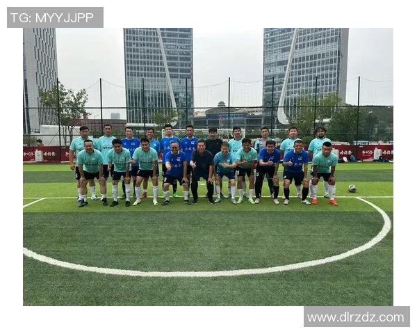 香港足球明星队球员的荣耀与挑战:追寻梦想的足迹与奋斗精神